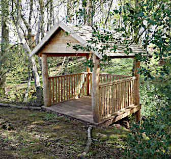 Woodland walk shelter structure